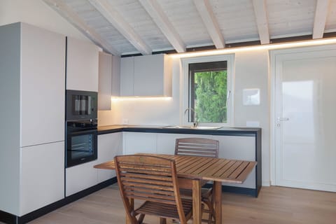 50853495-7b62-4ac7-9618-15d73065f852