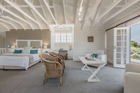 Luxury Suite, Balcony, Garden View | In-room safe, iron/ironing board, free WiFi