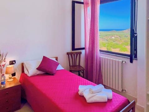 Standard Double Room | Memory foam beds, desk, laptop workspace, blackout drapes