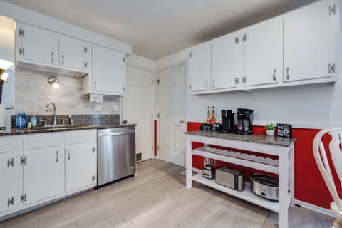 Fully Equipped Kitchen with Dishwasher Riverside Ohio Airbnb