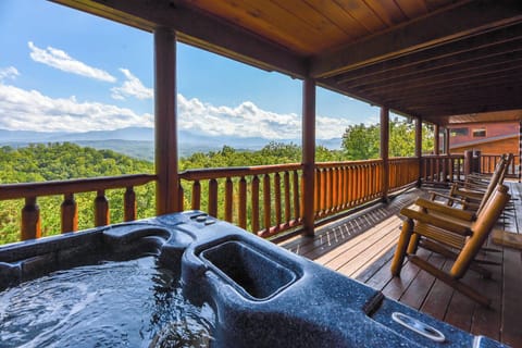 Cabin, Multiple Beds, Hot Tub, Mountain View (Starr Crest Lodge) | Outdoor spa tub