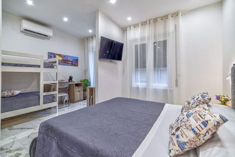 Family Room | Free WiFi, bed sheets