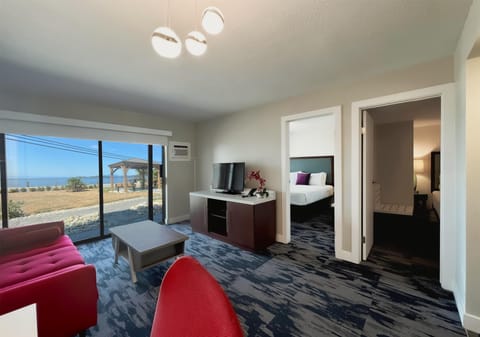 Suite, 2 Bedrooms, Ocean View | Premium bedding, down comforters, pillowtop beds, desk