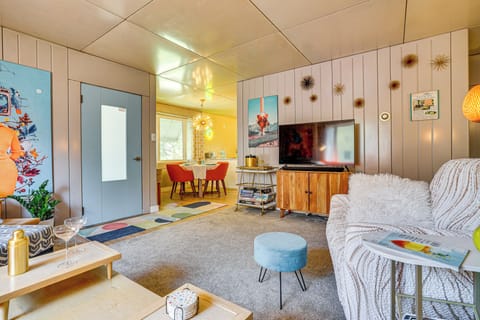 Minneapolis Vacation Rental | 2BR | 1BA | 1,000 Sq Ft | 2 Steps Required
