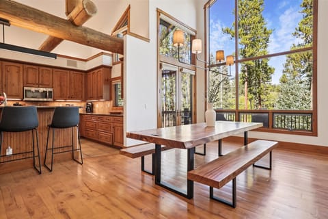 Dining Area - Ski Inn - Breckenridge Vacation Rental