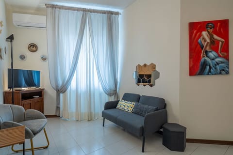 Autumn, Living Room, Spring, Summer