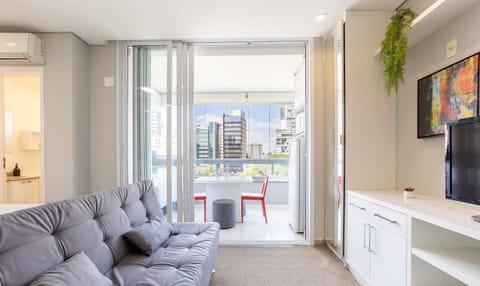 Basic Apartment | Living area