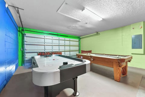 GAME ROOM