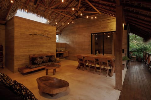 40-inch flat-screen TV with digital channels, Netflix