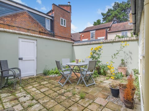 Patio | Courtyards, Diss