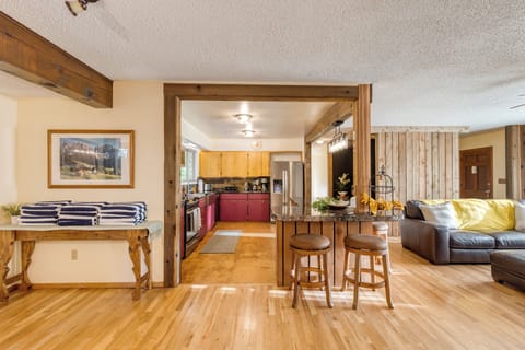 Open layout ideal for meals and entertaining.