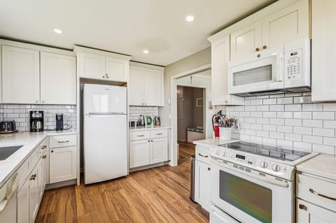 Kitchen at Cape Escape