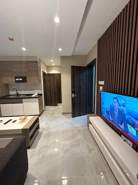 Apartment, 1 Bedroom, Accessible, Smoking | Pool