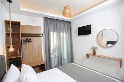 Deluxe Apartment, 1 Bedroom | In-room safe, iron/ironing board, free WiFi
