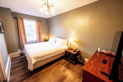 Stretch out on crisp linens in this calm, spacious retreat
