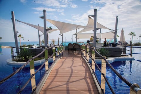 Apartment | Pool | Outdoor pool