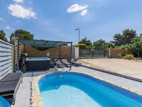 Shade, Swimming Pool, Outdoor Furniture, Villa, Resort