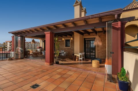 Apartment | Outdoor dining