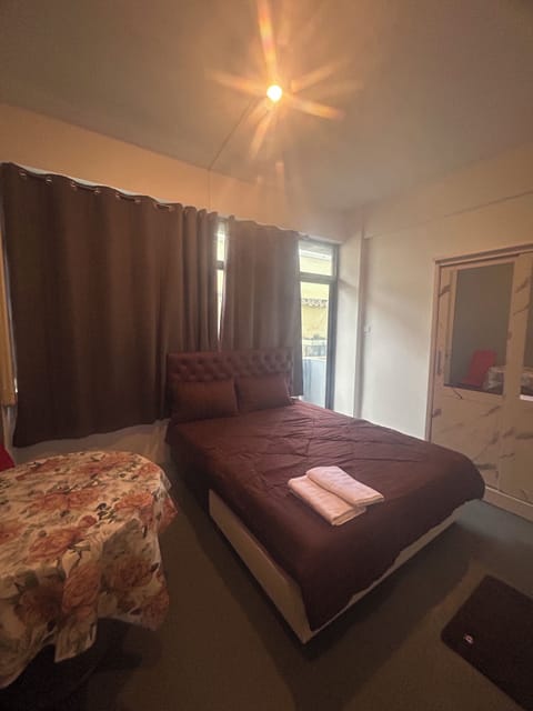 Basic Single Room, Non Smoking, City View | Desk, free WiFi