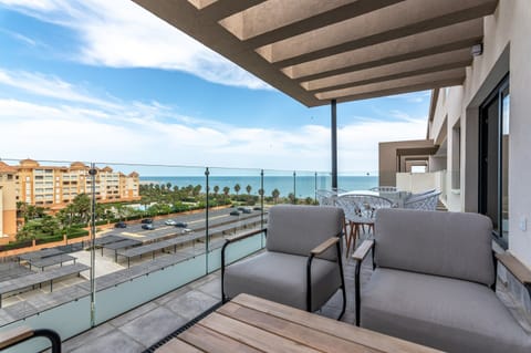 Apartment | Terrace/patio