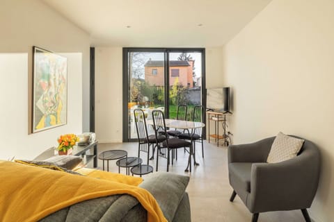 Apartment | Living area