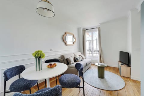 Apartment | Living area