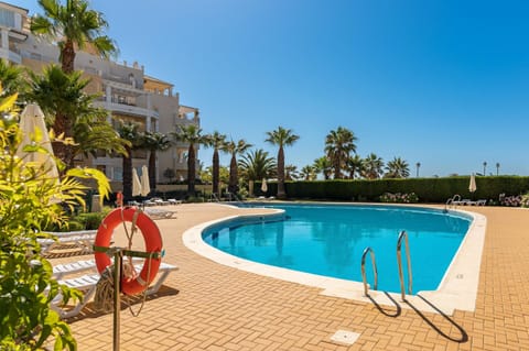 Apartment | Pool | Outdoor pool
