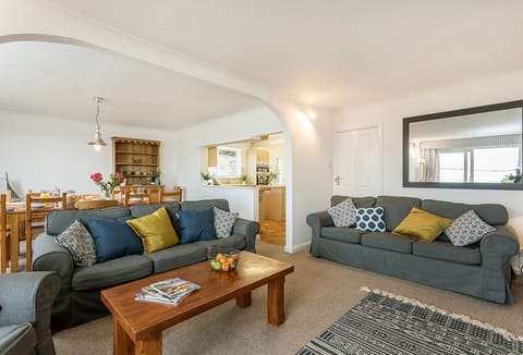 Boskenna, Boscastle: Spend a relaxing evening by the fire.