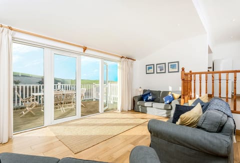 Bay View, Port Isaac: A charming holiday home within an easy walk of the harbour.