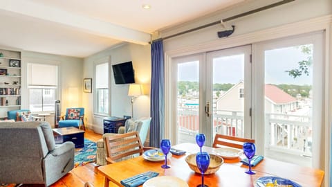 Living/ dining room