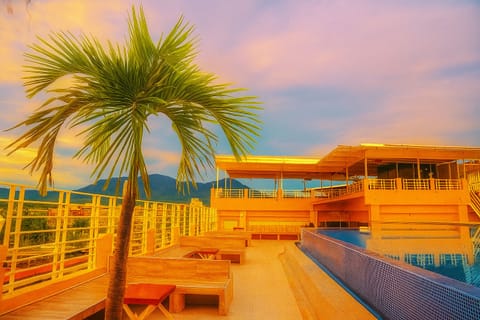 Rooftop pool