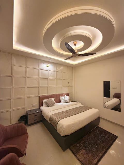 Superior Double Room, Balcony, City View | Room amenity