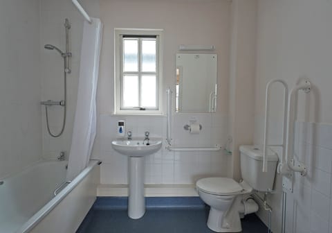 Family Room | Bathroom | Towels