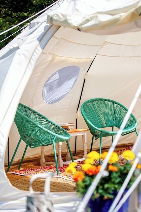 ad2459a0-0f11-4fb4-a3f9-4b478b0c7706