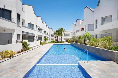 Apartment | Pool | Outdoor pool