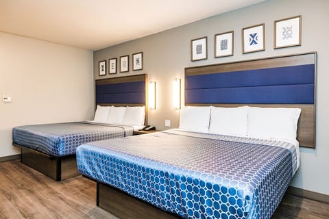 Deluxe Double Room | Pillowtop beds, desk, laptop workspace, free WiFi