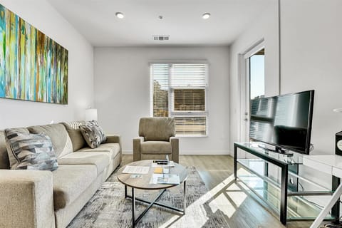 Mission Valley San Diego San Diego 1 Bedroom Living Room