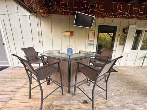 Hang out on the deck and enjoy watching local channels or streaming the internet