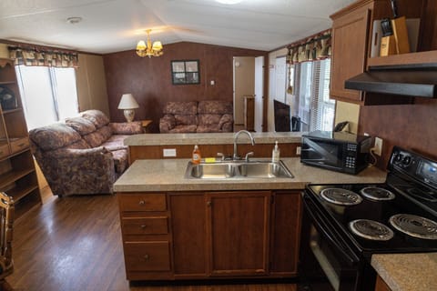 5d8bfe81-14a9-4f25-8e68-1dcbecf45e59