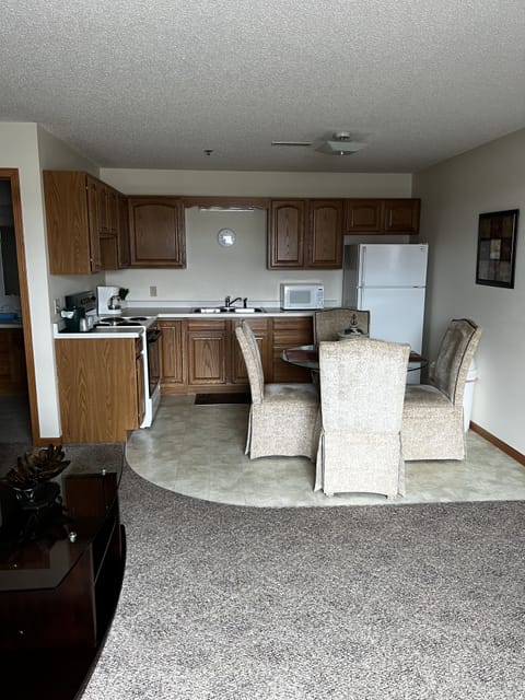 Apartment | Individually decorated, individually furnished, desk, soundproofing