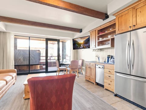 Living Area / Kitchen