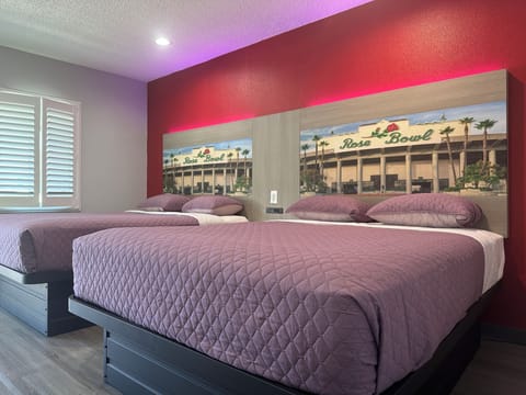 Double Room, 2 Queen Beds | Premium bedding, pillowtop beds, desk, laptop workspace