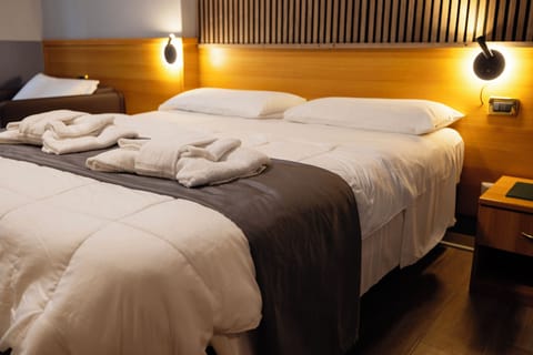 In-room safe, desk, soundproofing, free WiFi