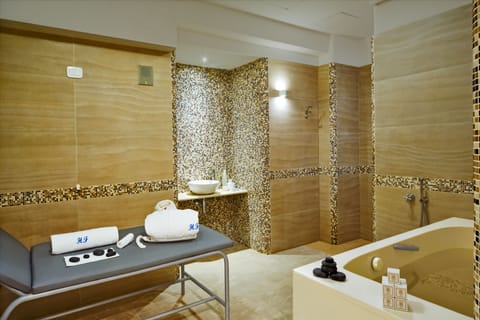 Hot tub, body treatments, mud baths, aromatherapy, hot stone massages