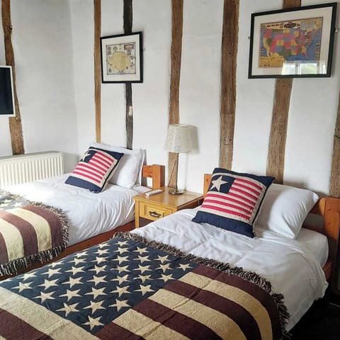 Suite, Ensuite ((1)) | 1 bedroom, premium bedding, desk, laptop workspace