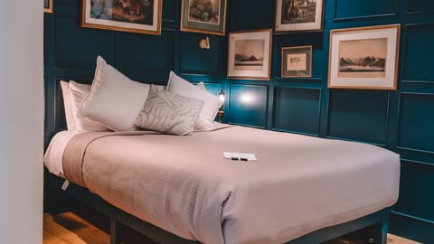 Egyptian cotton sheets, premium bedding, pillowtop beds, in-room safe