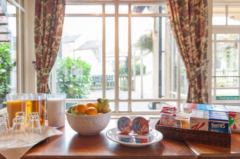 Daily full breakfast for a fee