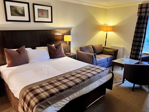 Deluxe Double Room | Desk, iron/ironing board, free WiFi, bed sheets