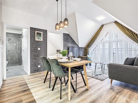 Interior Design, Furniture, Wood, Flooring, Ceiling, Home, Floor, Lighting, Room, Living Room