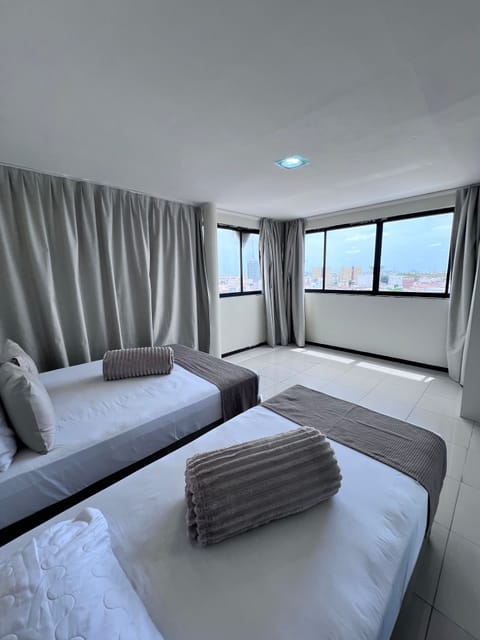 Elite Room | Desk, blackout drapes, iron/ironing board (on request), WiFi (free)